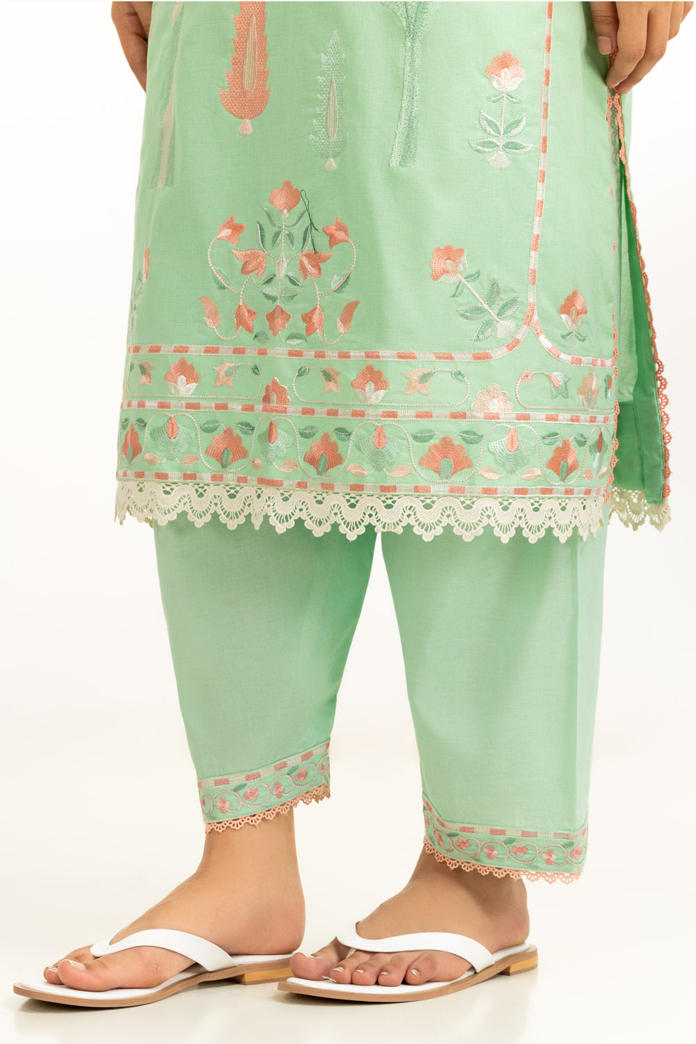3Pc Cambric Embroidered Suit