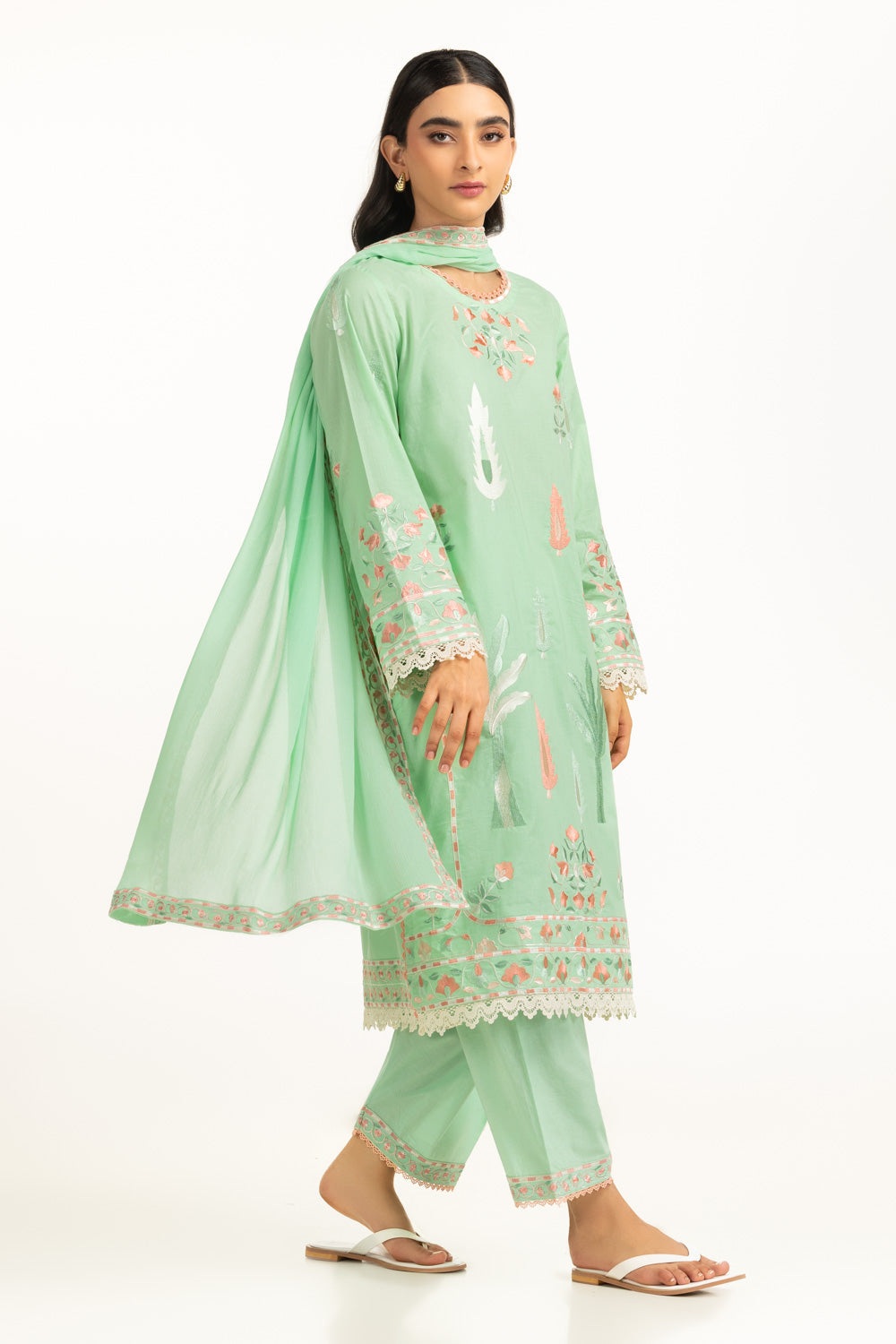 3Pc Cambric Embroidered Suit