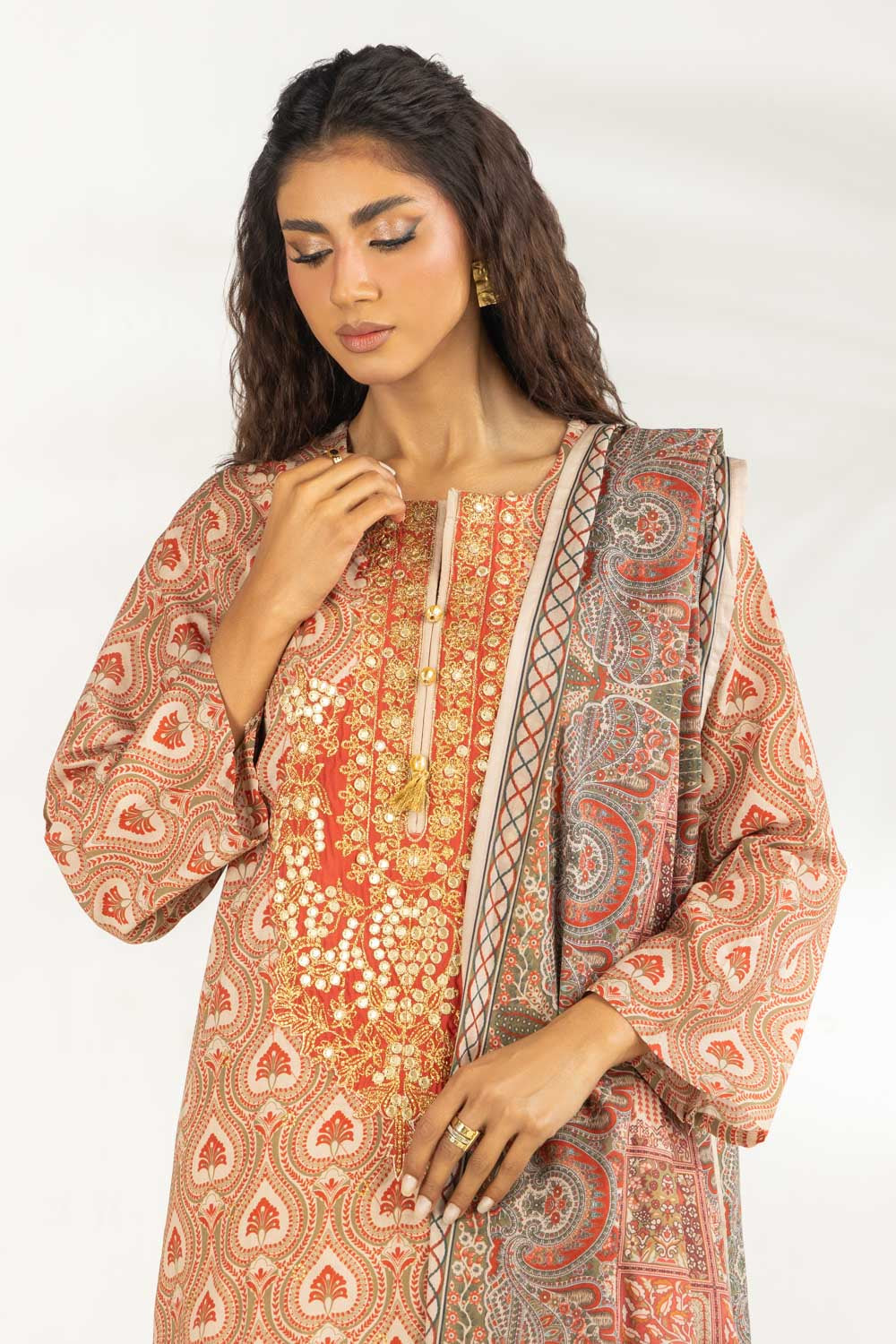 3Pc Lawn Printed Suit With Embroidered