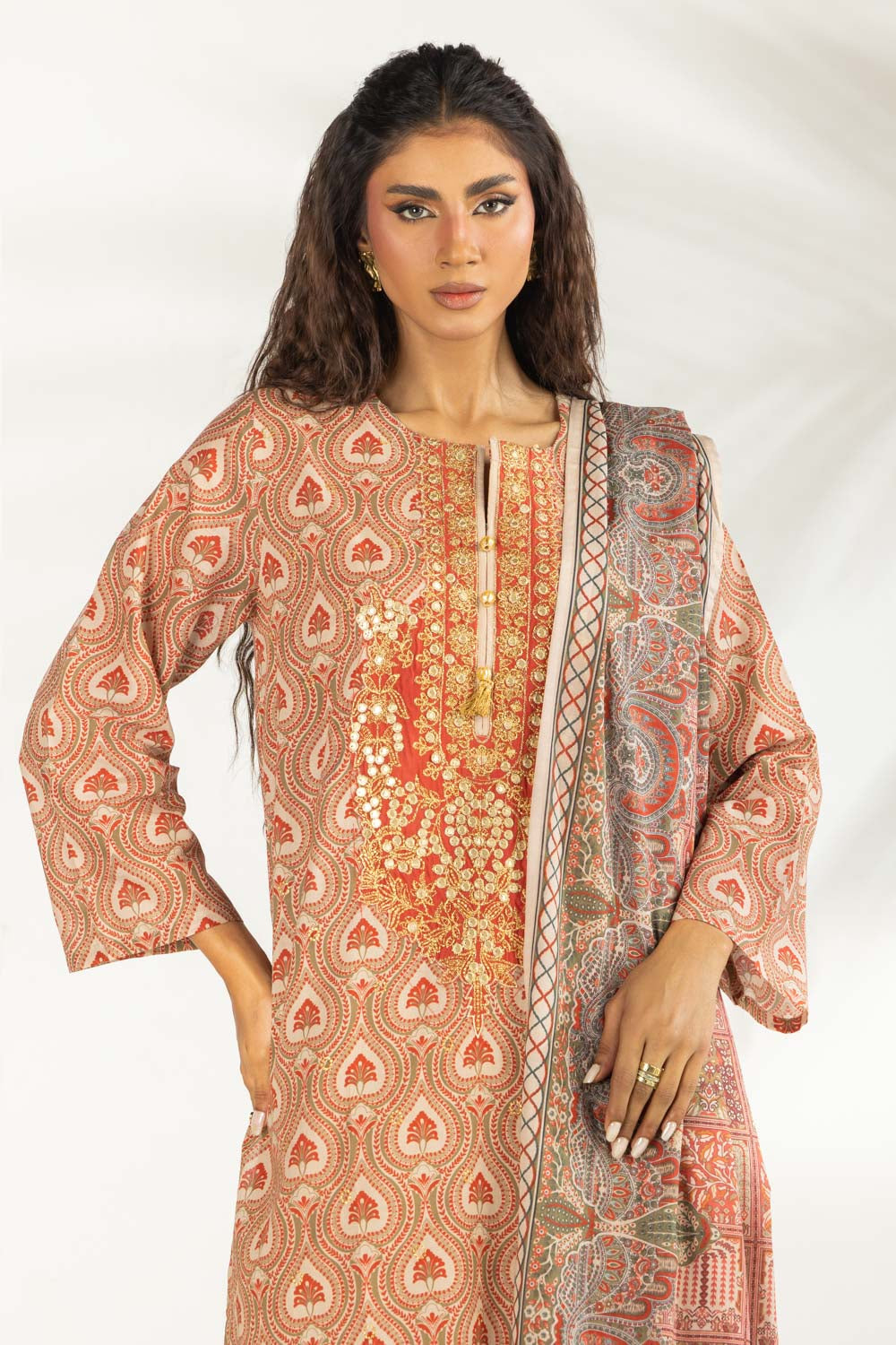 3Pc Lawn Printed Suit With Embroidered