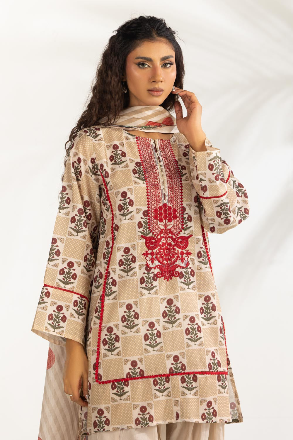 3Pc Lawn Printed Suit With Embroidered