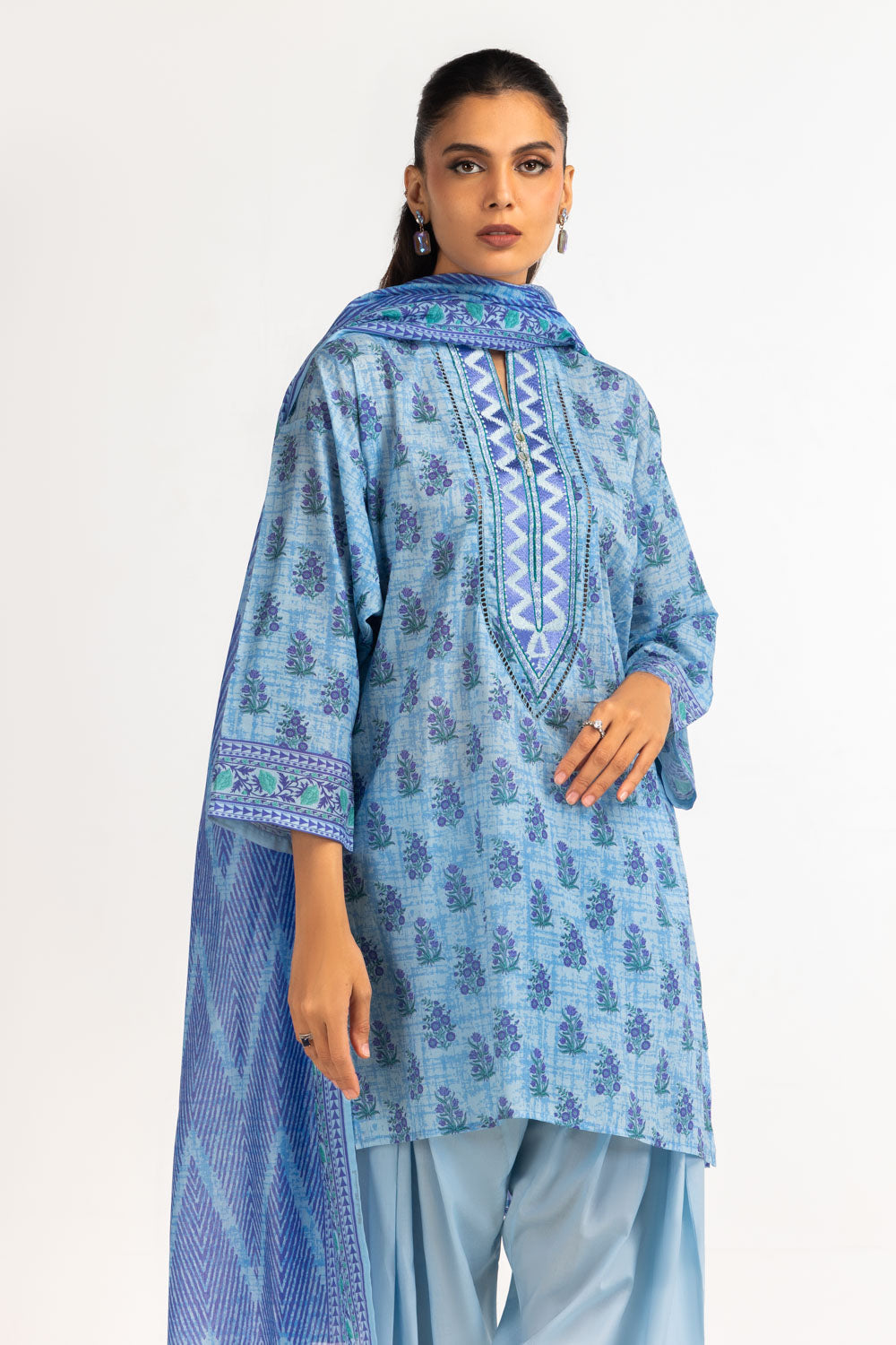 3Pc Lawn Printed Suit With Embroidered