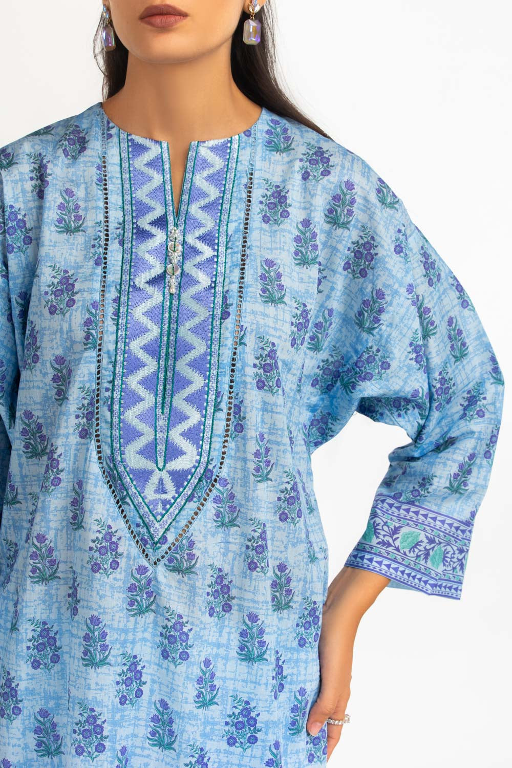 3Pc Lawn Printed Suit With Embroidered