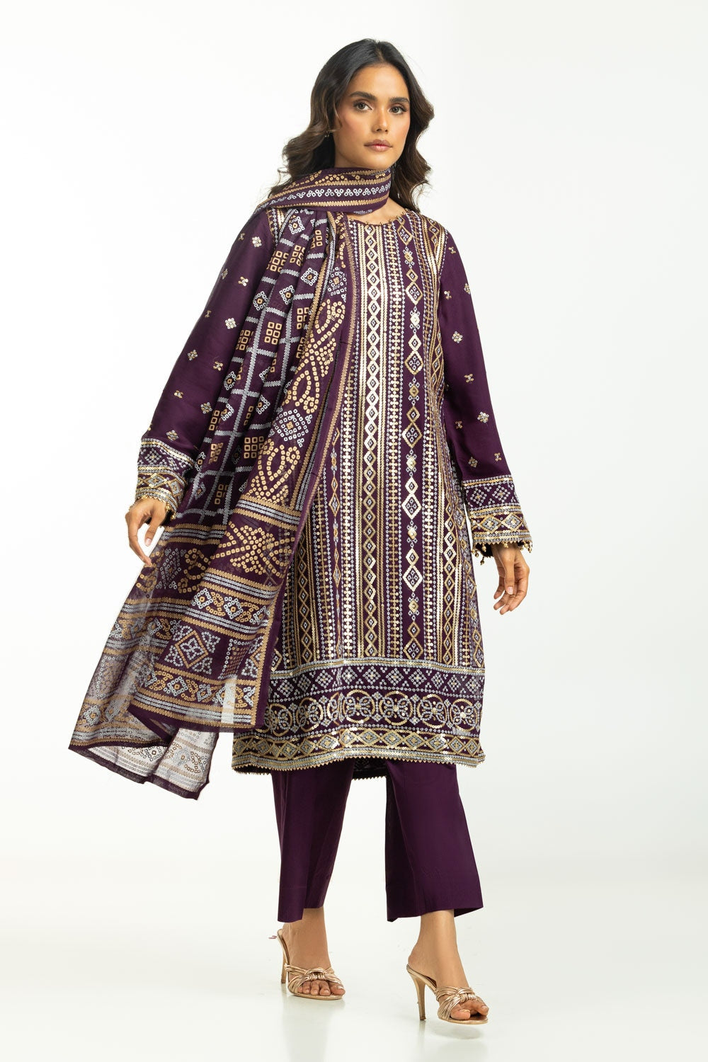 3Pc Chiffon Embroidered Suit