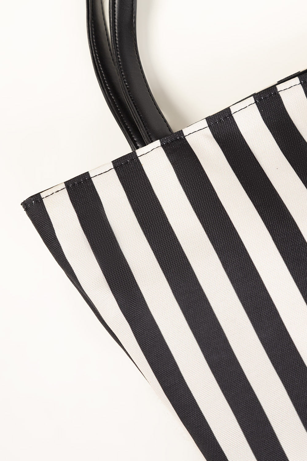 Black White Tote Bag Ibs-Ttb25-052