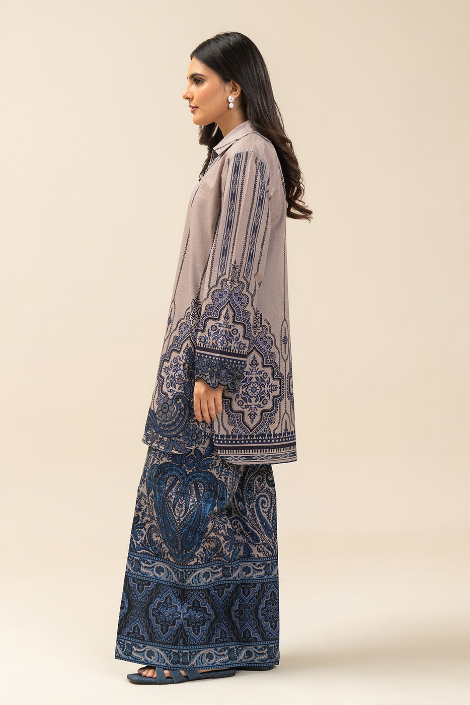 2 Piece Embroidered Lawn Suit-Deep Dive (Unstitched)