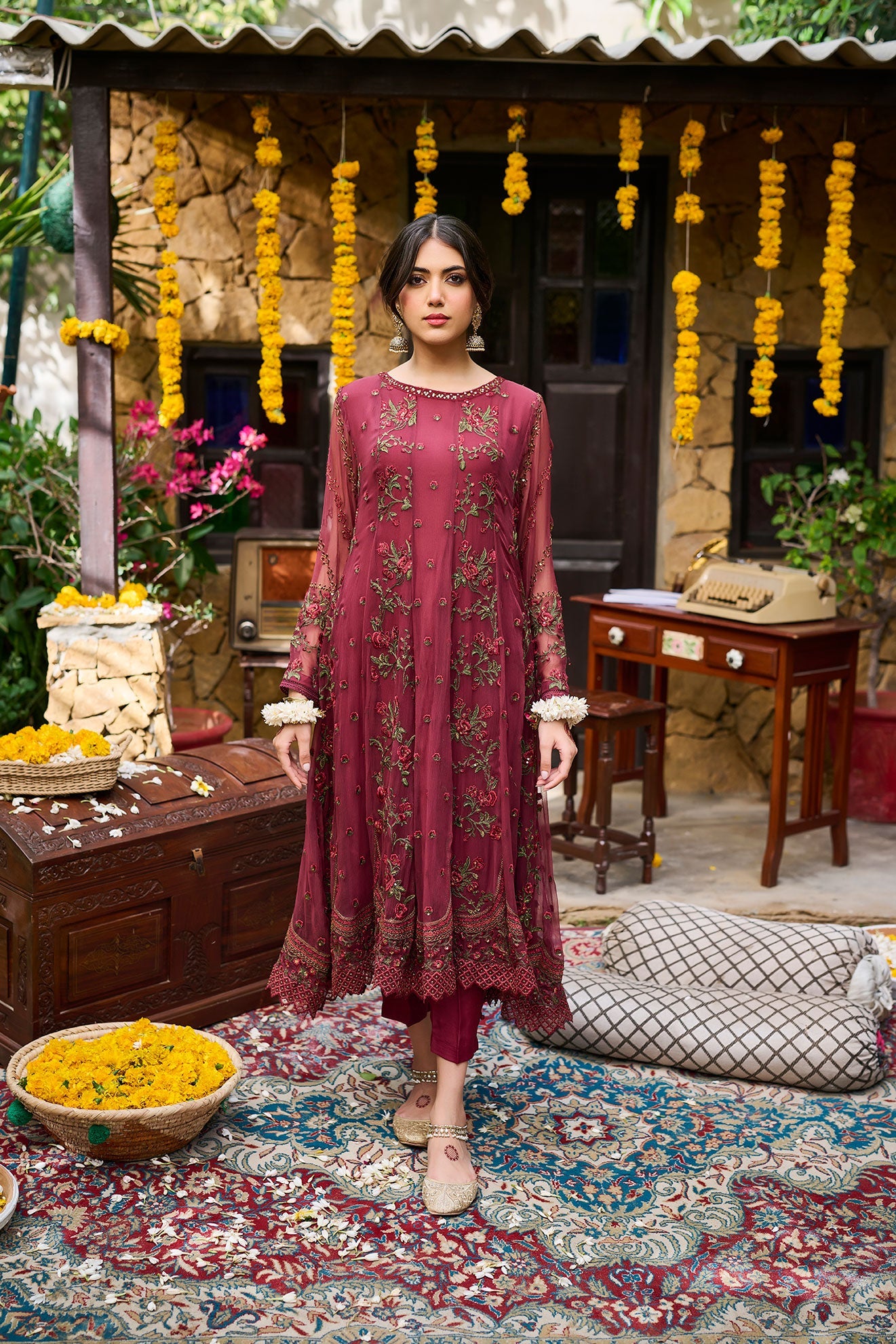 Ss24Da-2363 Maroon 2Pcs Embroidered Kurta With Trouser