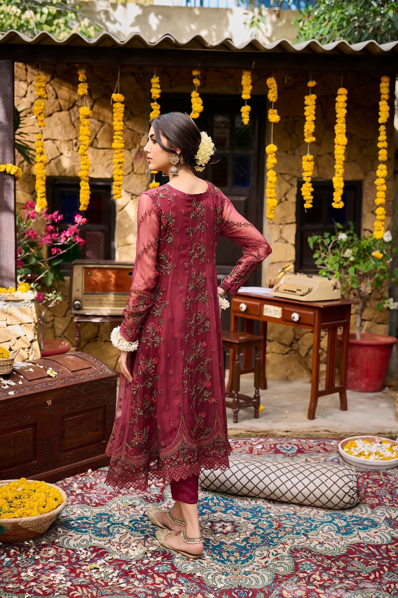 Ss24Da-2363 Maroon 2Pcs Embroidered Kurta With Trouser