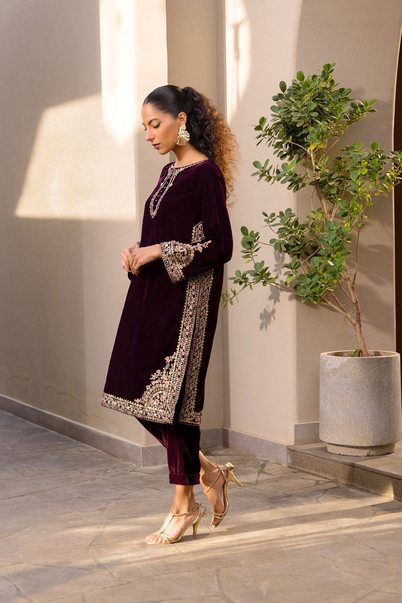 Fw24Da-2604 Plum 2Pcs Embroidered Kurta With Dupatta