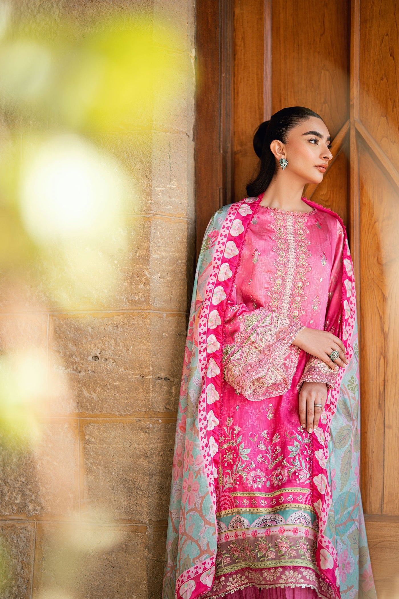 Ss26Da-2900 Pink 2Pcs Hand Embellished Kurta With Trouser