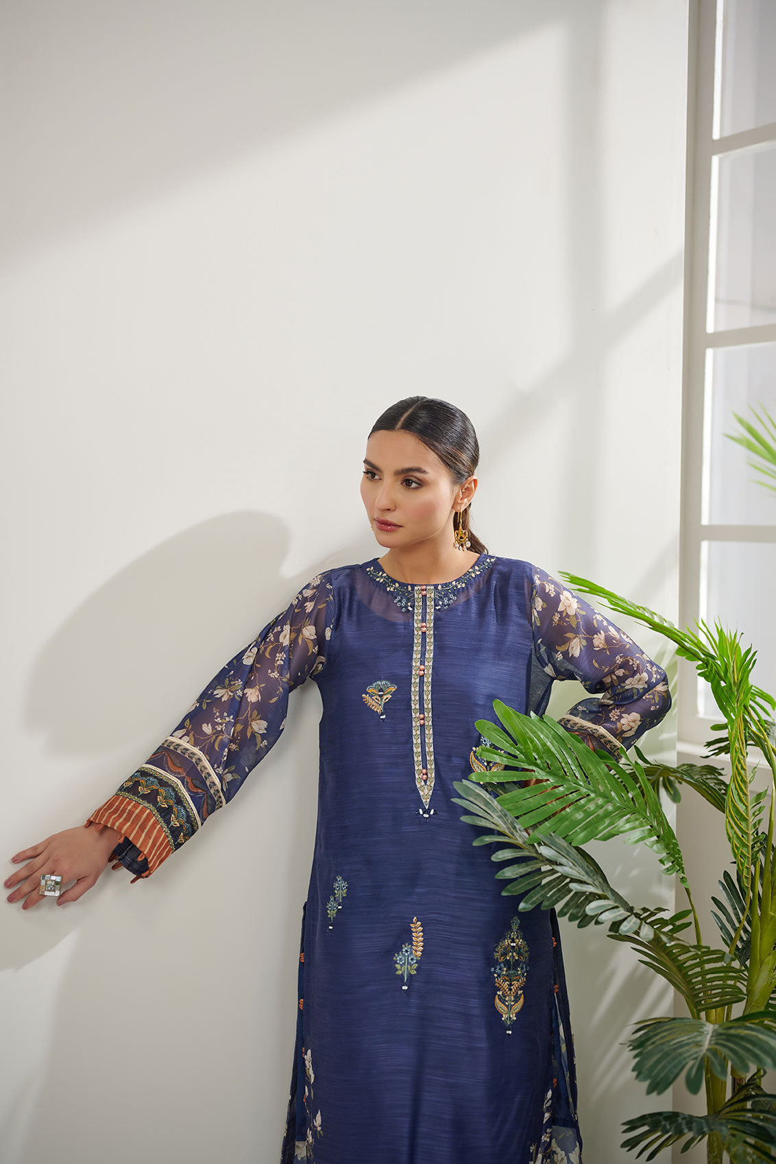 Dc-0383 Navy Blue 2Pcs Embroidered Kurta With Trouser