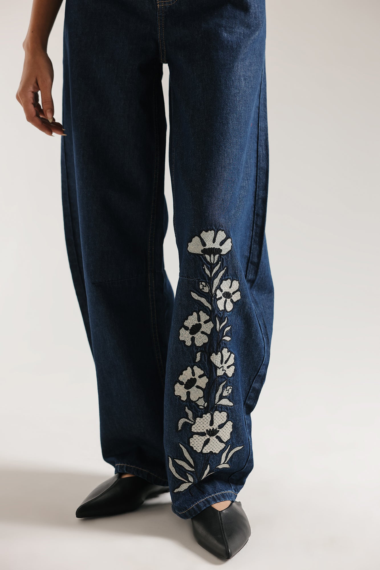Embroidered Jeans (E1028/101/622)