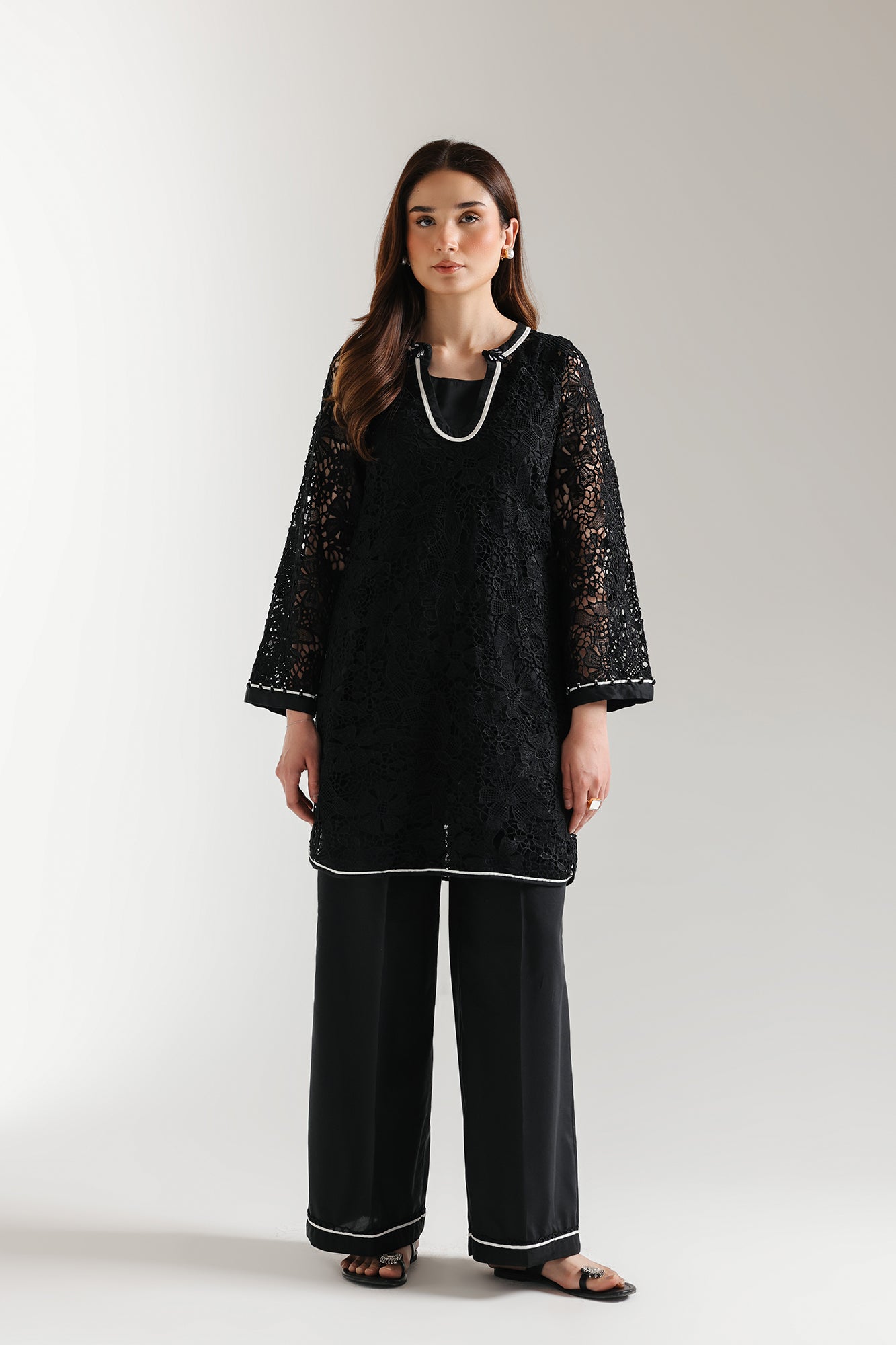 Embroidered Suit (E2997/103/902)