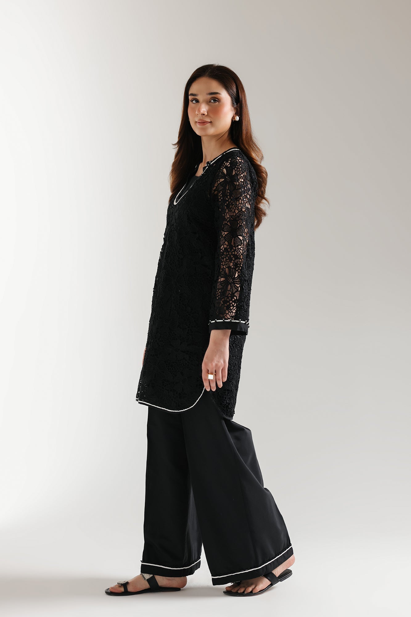 Embroidered Suit (E2997/103/902)