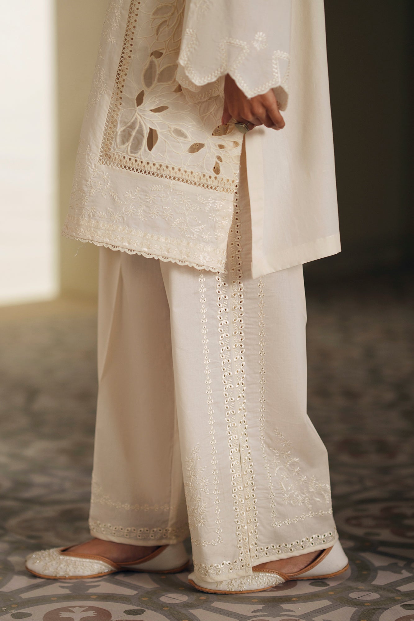 Embroidered Suit (E4363/103/003)
