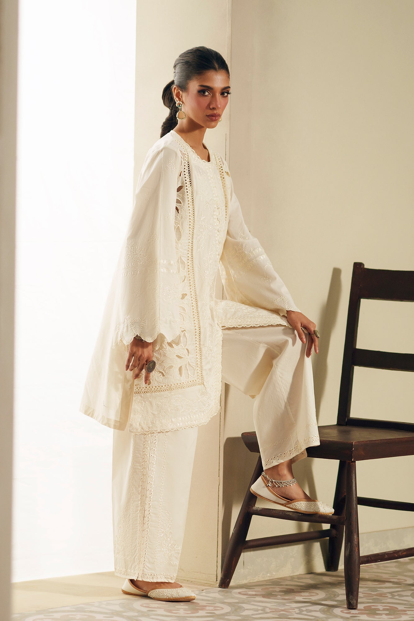 Embroidered Suit (E4363/103/003)