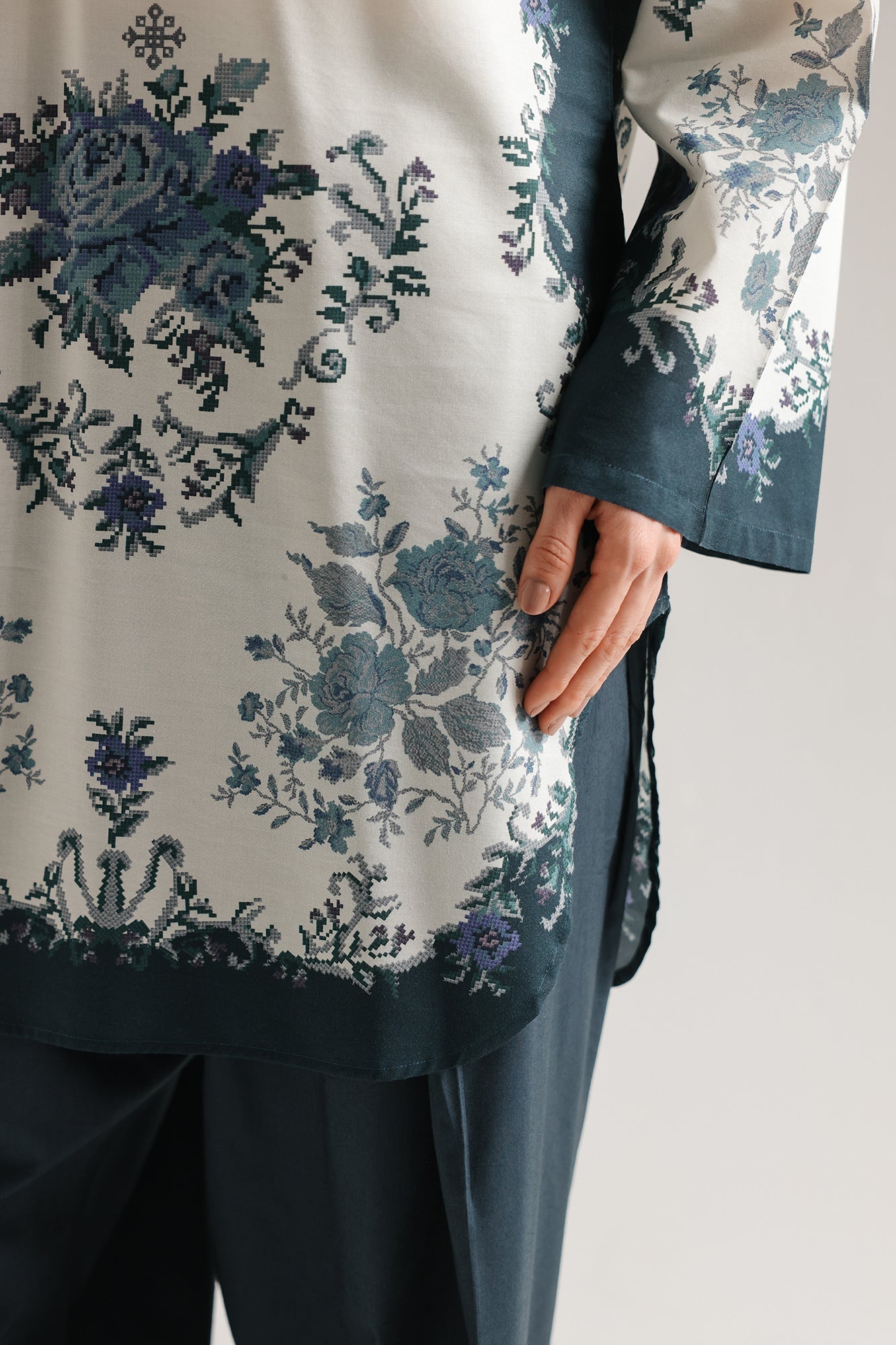 Printed Suit (E8070/102/004)