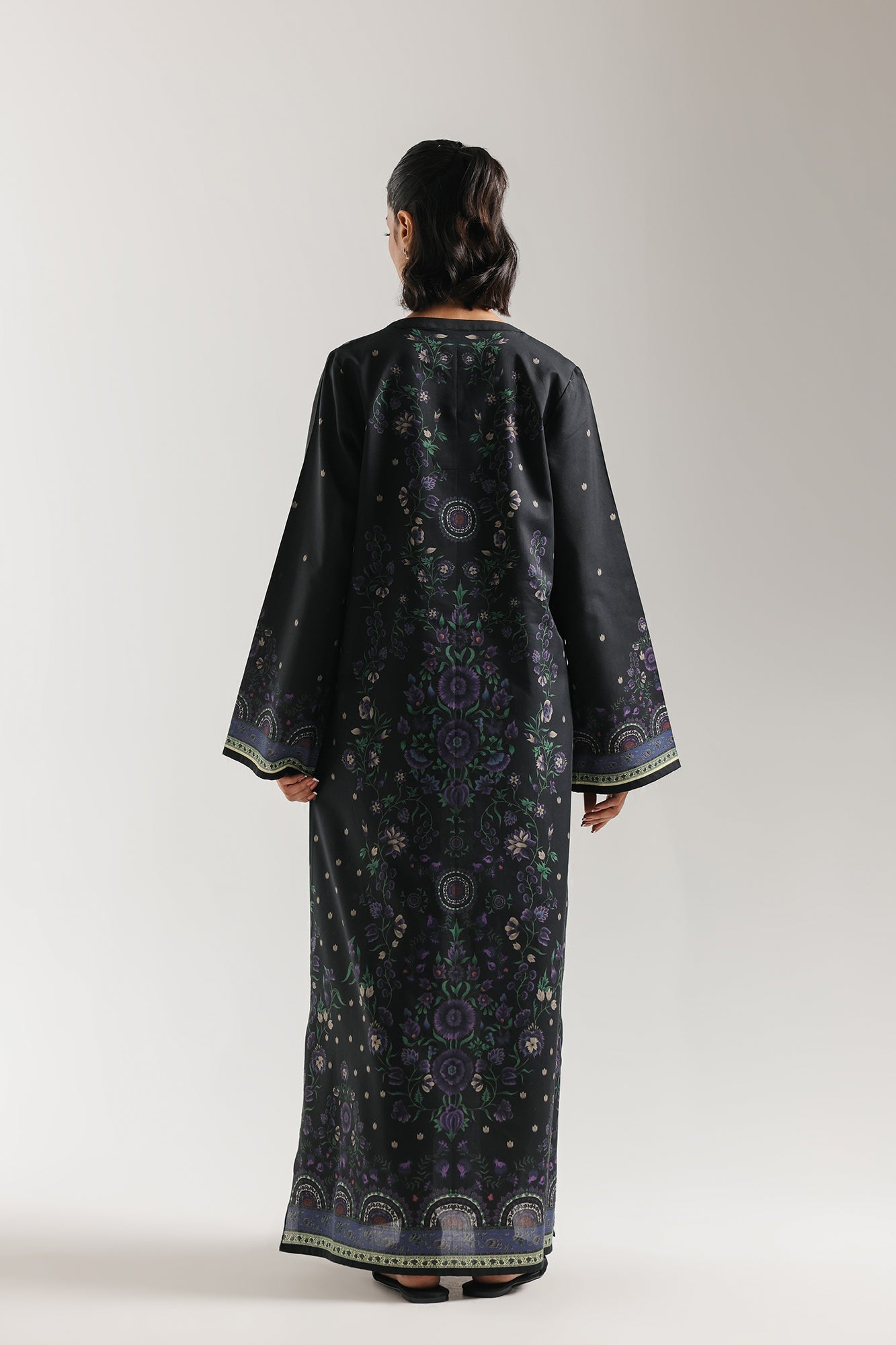 EMBROIDERED KAFTAN (E8141/102/902)