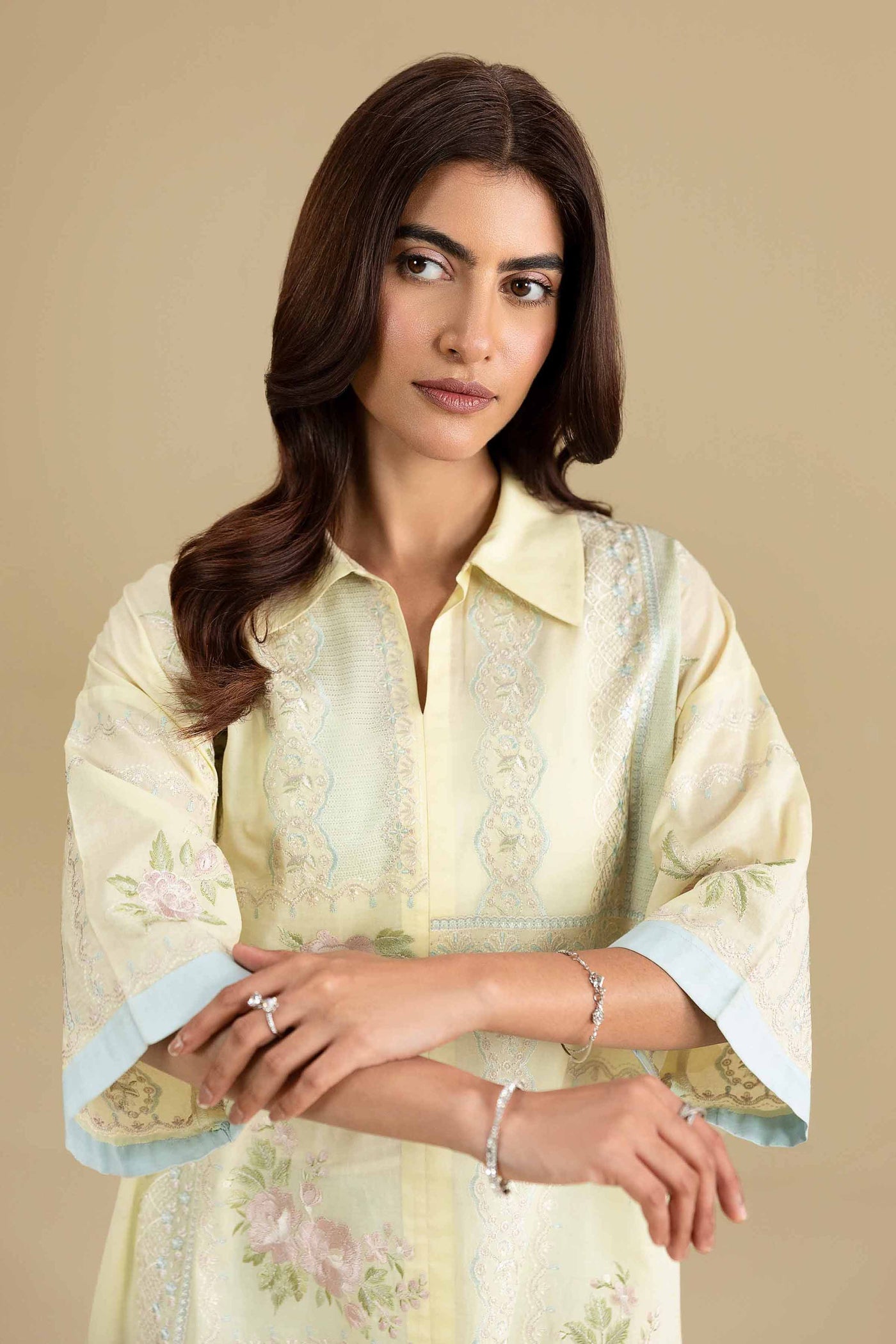 2 Piece - Embroidered Suit - Kfe26-33