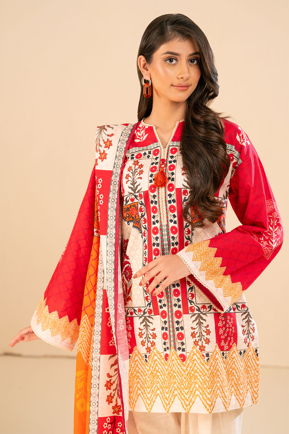 3 Piece Printed Khaddar Suit With Dupatta