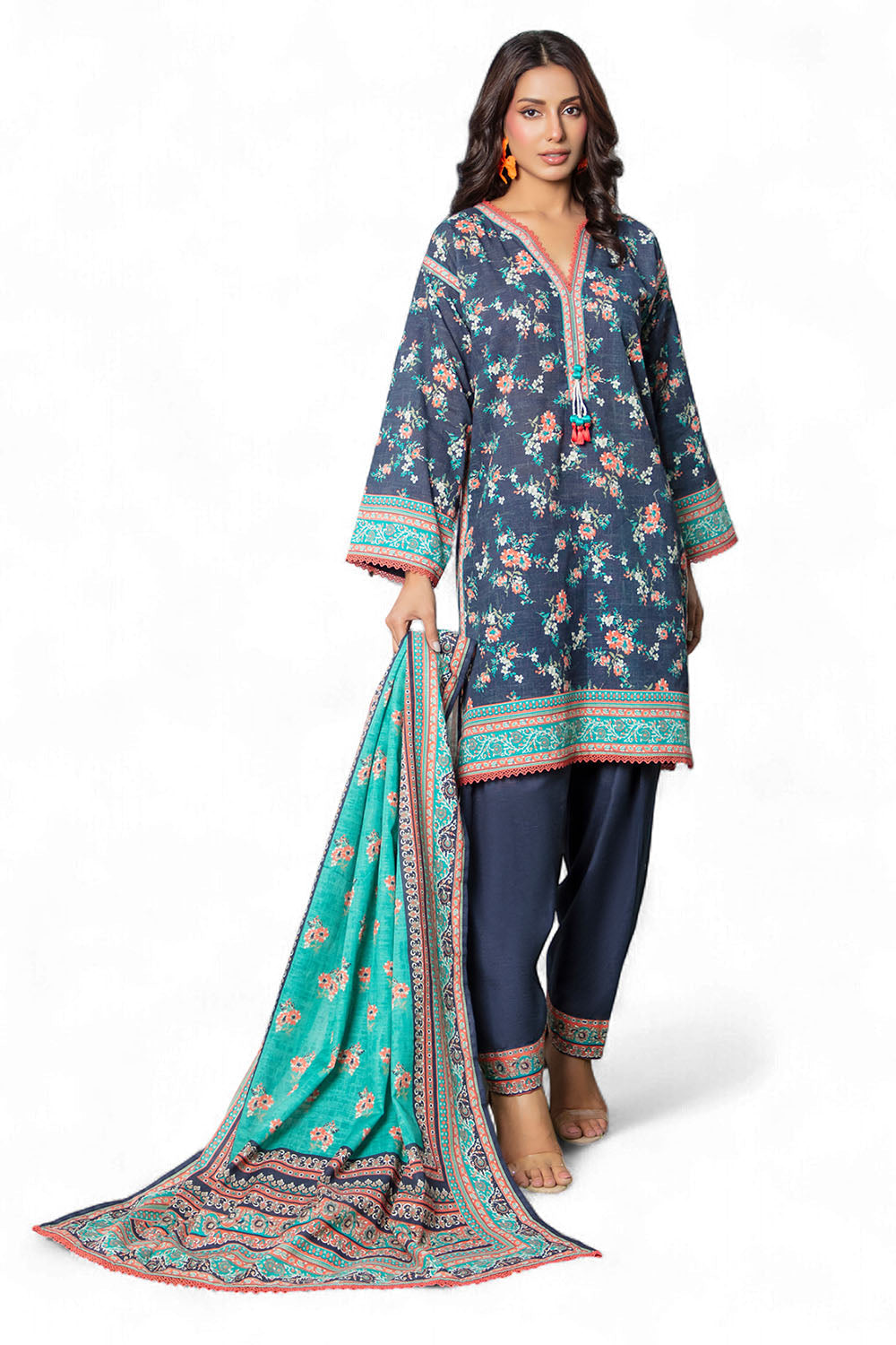3 Piece Khaddar Suit With Dupatta