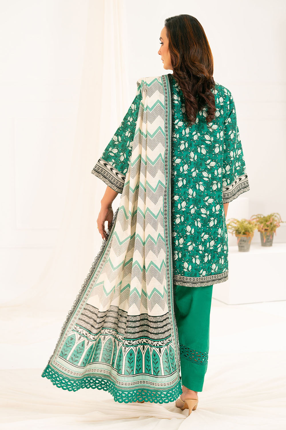 3 Piece Printed Khaddar Suit With Dupatta