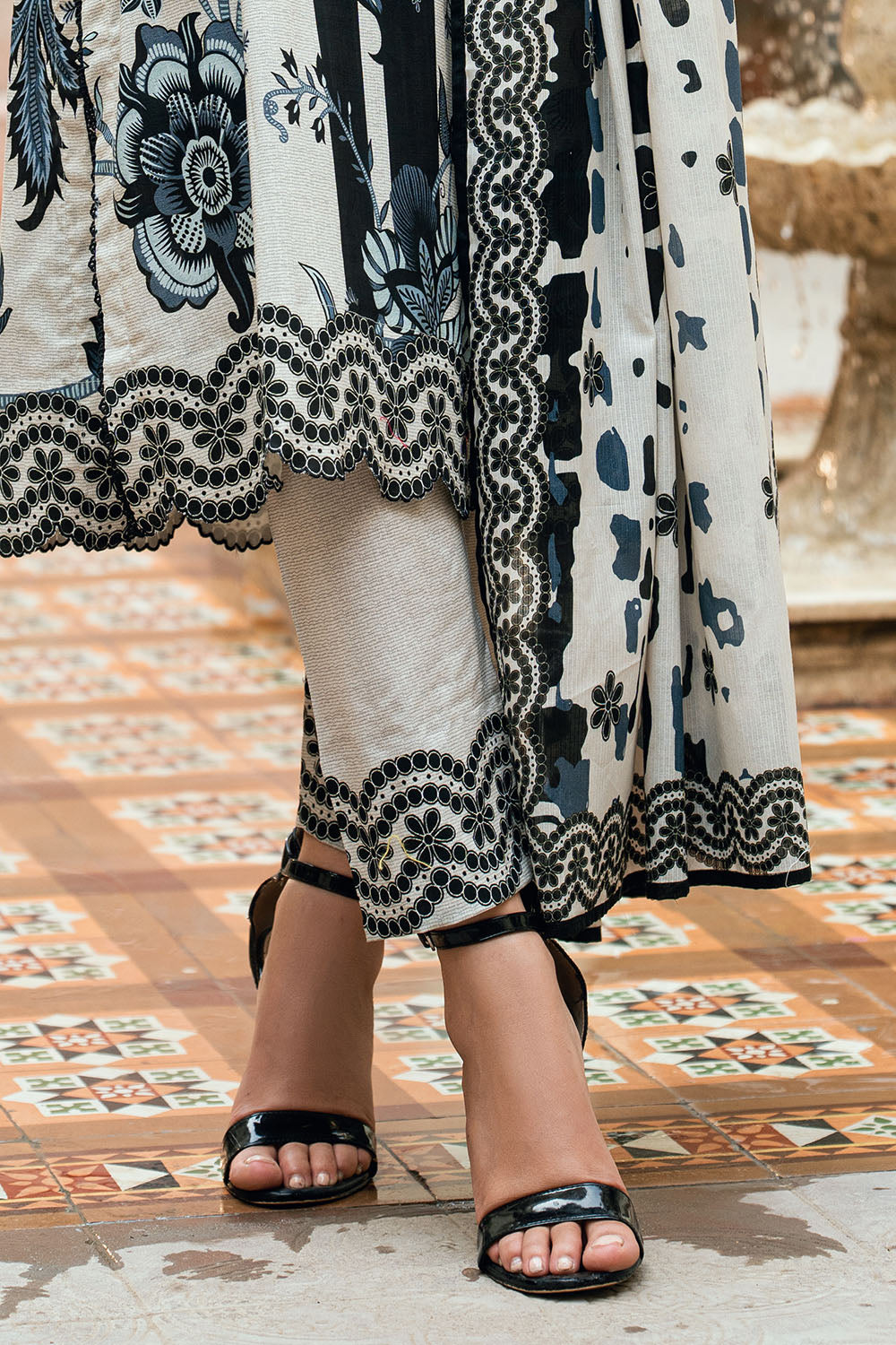 3 Piece Printed Cross Hatch Suit With Lawn Dupatta