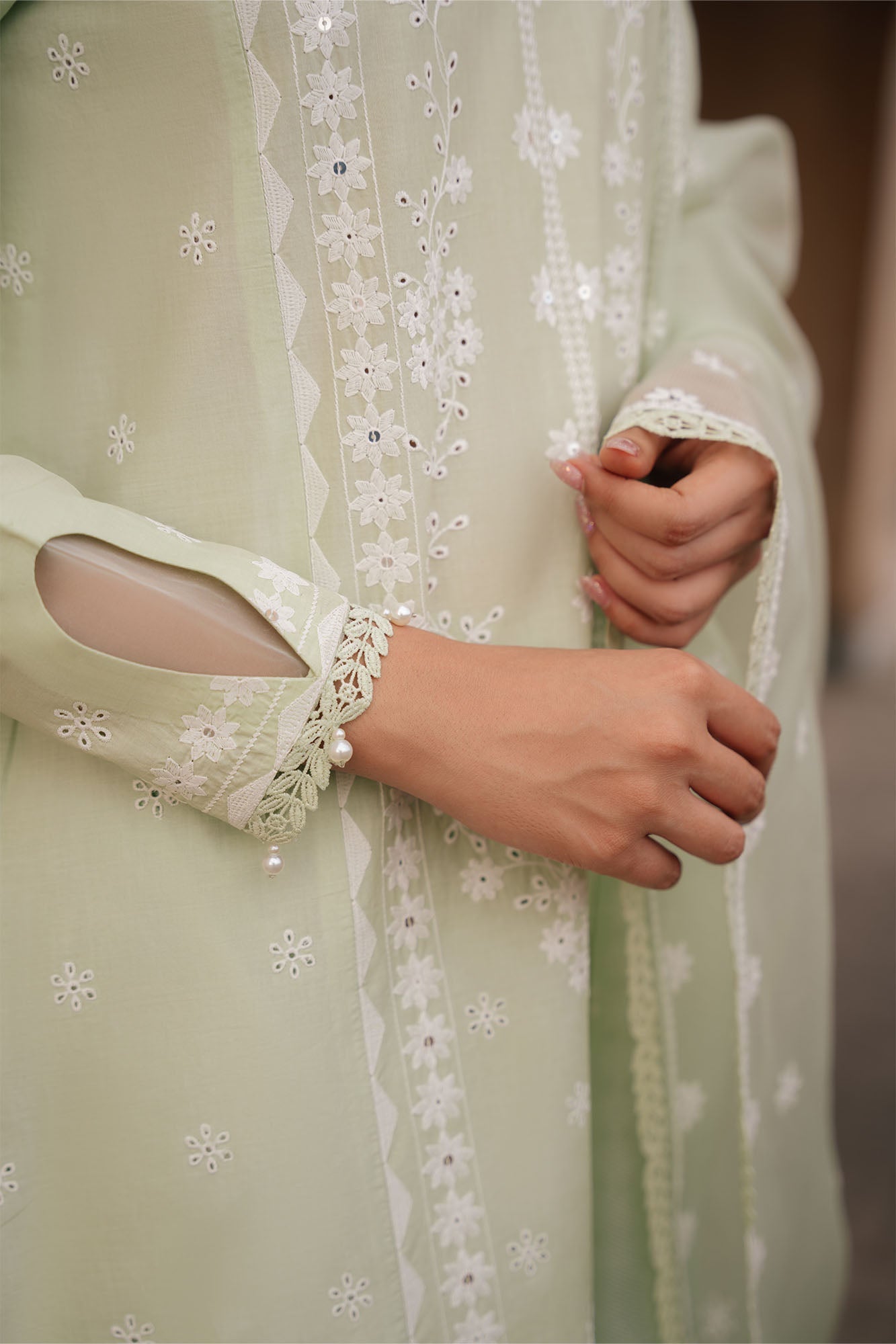 Lumiere Meadow-3Pc Embroidered Lawn Suit