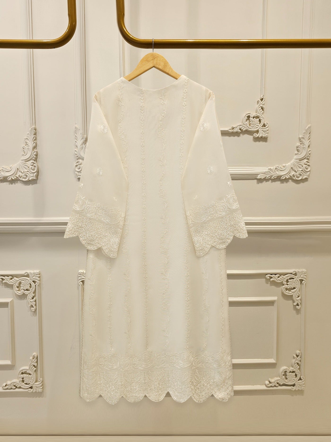 (Unstitched) 3 Piece - Pure Embroidered Cotton Net Suit S114058