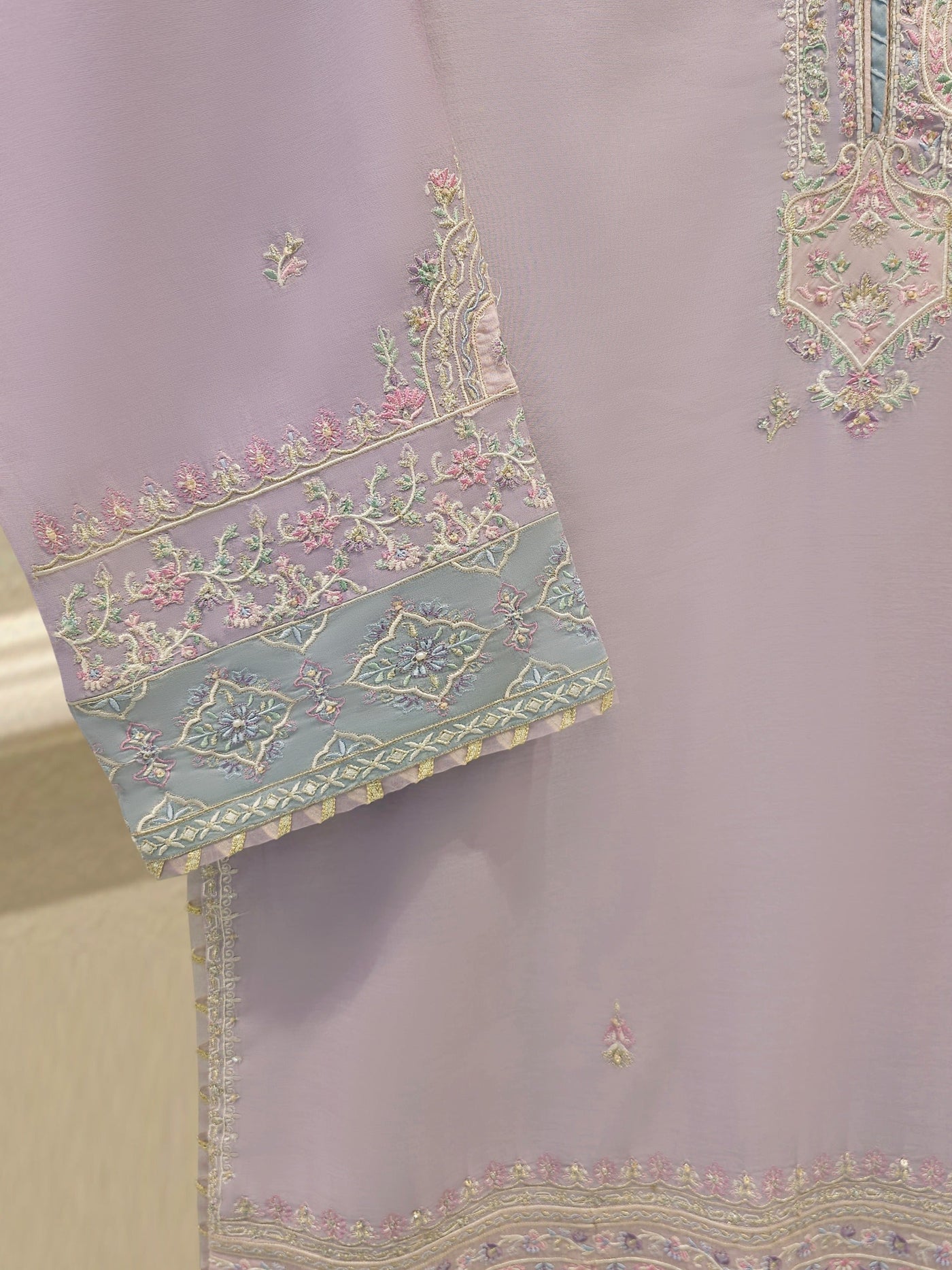 3 Piece - Embroidered Kora Cotton Suit Ws00305