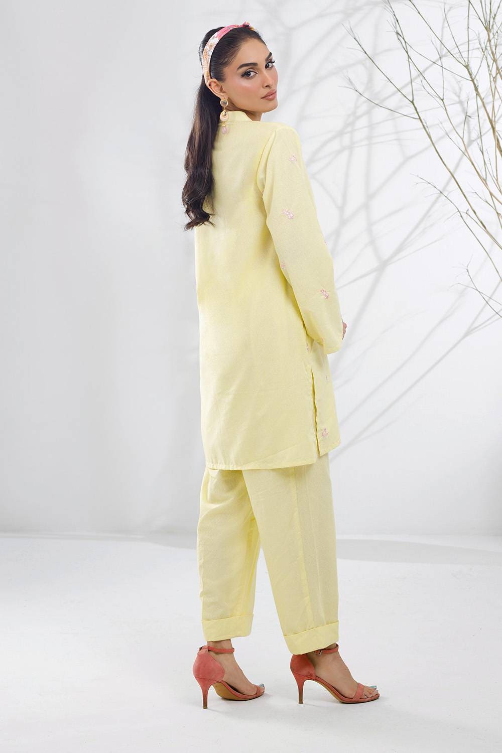 Karandi Embroidered Co-Ord Set Ipst-44114