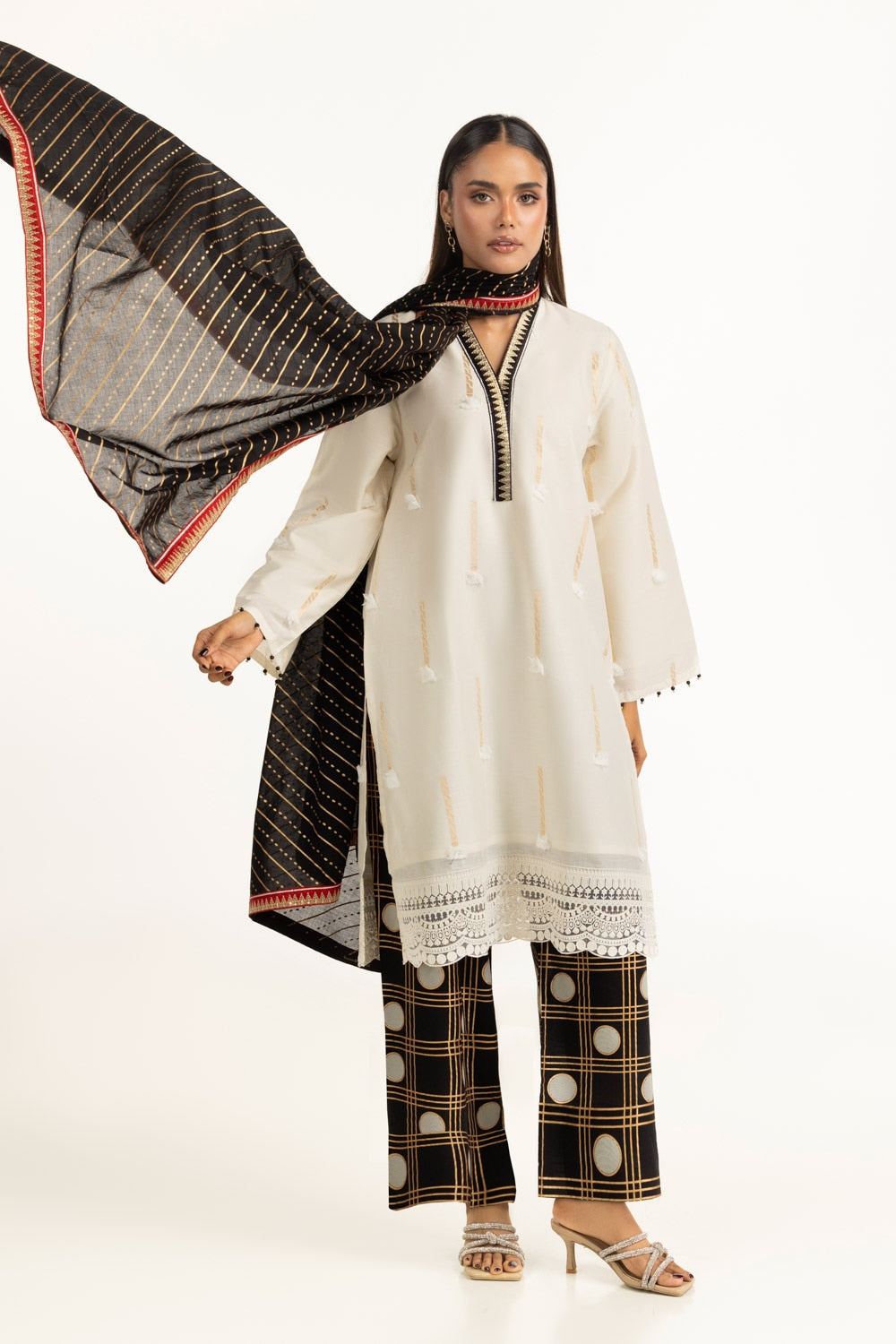 3Pc Jacquard Embroidered Suit